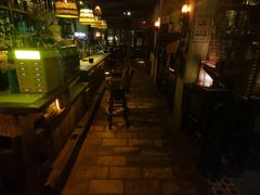 -城墙外BAR