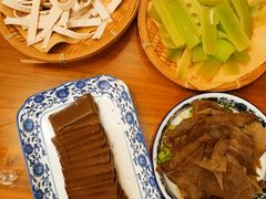 -牧人巷子·大锅羊汤·暴走牛骨(大成路店)
