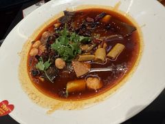 -川流不息·地道川菜·小龙虾(松东路店)