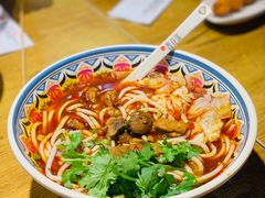 -鑫花溪牛肉米粉(人民广场店)