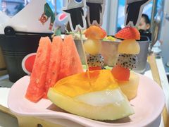 -水桶王国主题餐厅·聚会·生日派对·亲子活动·家庭套餐(亚龙湾希尔顿店)