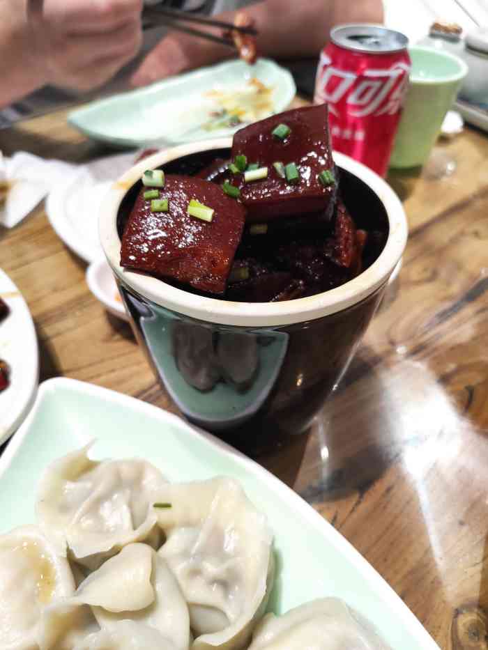 满姐饺子(太原总店"一家饺子09非常好吃的店～招牌不太显眼.