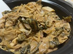 -鲤鱼塘农家山庄