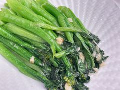 -品海楼·大连海胆锅贴馆(东港店)