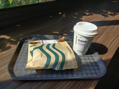 -星巴克(张家港谷渎港店)