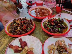 -老闵田螺馆·南昌特色小炒(梦时代店)