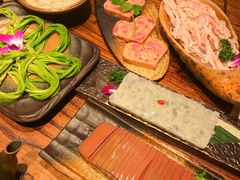-老牌坊云南鱼豆花火锅(哈西万达店)