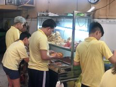 -Bánh Mì Huynh Hoa