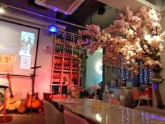 -樱花里音乐餐吧·牛扒椰子鸡(东圃店)