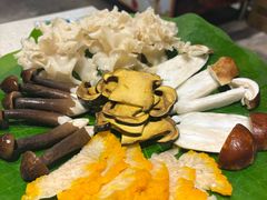 -钢管厂五区小郡肝串串香火锅(梅川路店)