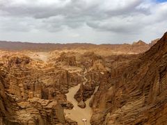 -天山神秘大峡谷