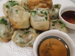 生煎馄饨-小实惠嘉(威海路店)