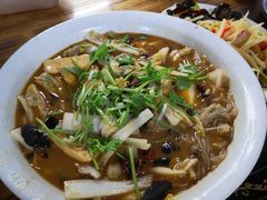 -关记·河南烩面·大盘鸡