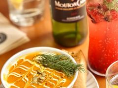 -Mark&Mars Restaurant