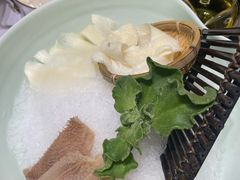 -红鼎豆捞·非遗鲍皇汤火锅(宝丰路店)