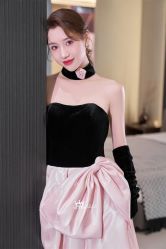 点击看大图 -艾拉·女王婚纱礼服馆