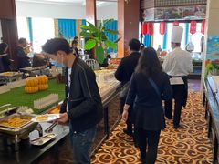 自助取餐区-东方豪景花园酒店·怡景旋转餐厅