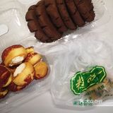 感觉产品跟泸溪河的挺像。团购的泡芙，价格很优惠