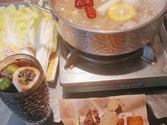 -潮界(LU·ONE凯德晶萃广场店)