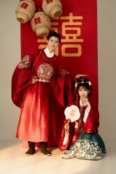 -雪中彩影婚纱摄影·微光艺术中心