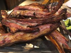 烤羊排-海拉尔碳烤羊腿烤鸽子(吕营店)