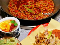 -吃城都·鱼蛙火锅(西玉龙街店)