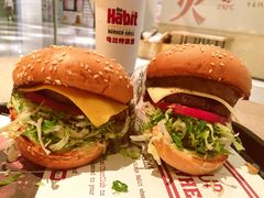 -The Habit Burger Grill 哈比特汉堡(复兴soho店)