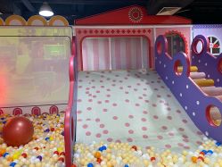 -蹦蹦乐园(南桥百联店)