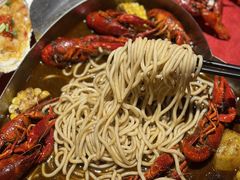 -龙巢盱眙龙虾·牛蛙·烧烤宵夜(八卦岭店)