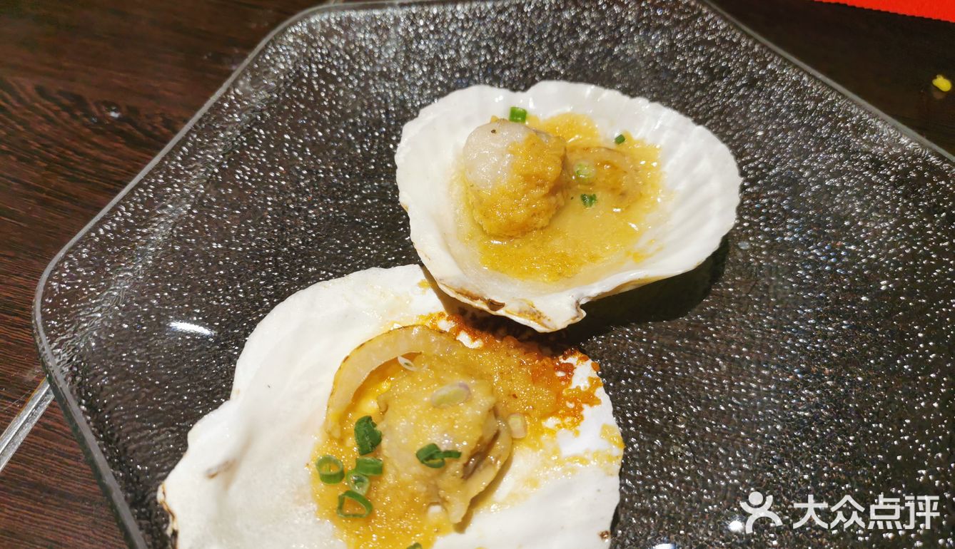 两百多块钱吃这么多东西值了