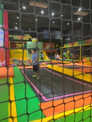 -蹦蹦跳跳(新奥购物中心店)