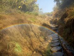-雪山彩虹谷景区