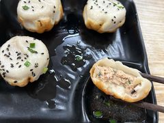 -香山胡记吴江路生煎(灵山路店)