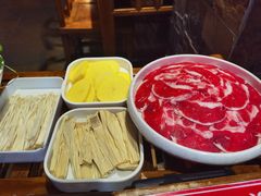 -快活林酸汤鱼鲜品火锅店(甲秀楼店)