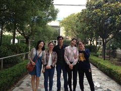 -岳辰齿科(浦东长泰店)