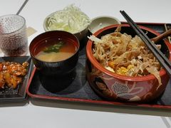 -牛邸·烧肉饭(来福士店)
