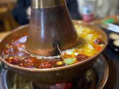 -果松木炭酸菜铜火锅·外婆参鸡汤