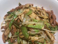 生爆牛肉面-寻裕记·现炒浇头面(人民广场店)