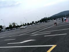 -沙滩公园-停车场