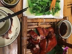 -老滇山寨•云南特色菜•地方菜•民族风情歌舞表演(金碧店)