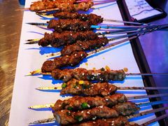燥次筋神牛肉串-燥次·烧烤酒场(万象城店)