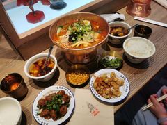-成都你六姐·牛肉冒菜(上海环宇荟店)