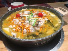 经典老坛酸菜鱼-山城外·非遗酸菜鱼(蜀都万达店)