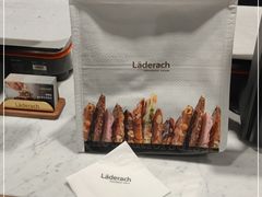 -Laderach 莱德拉(上海环贸iapm店)