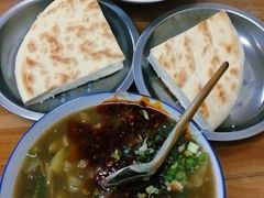 -老字号贾家肉丸糊辣汤(光明巷店)