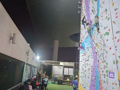 -蓝天攀岩(罗湖益田假日广场店)