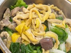 鸡杂肠红煲杂菜-巫记鸡饭店