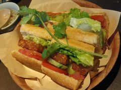 -大头虾越式风味餐厅(光明广场店)