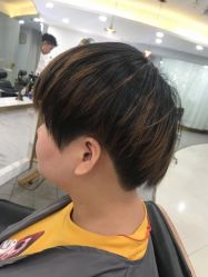 点击看大图 -八佰伴8008星级形象店