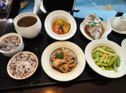 -臻康乃馨月子中心(凯宾斯基店)